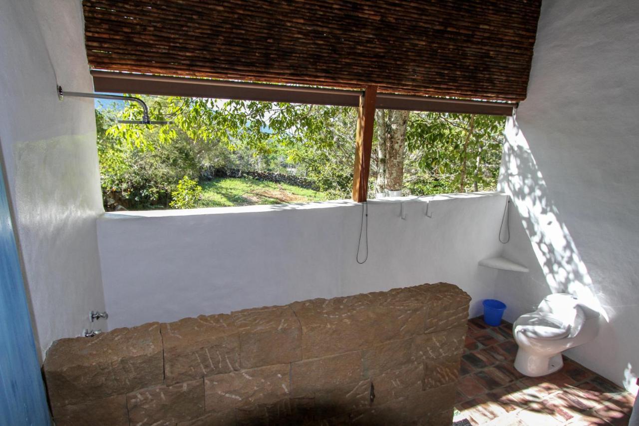 El Paraiso San Vicente Bed & Breakfast *